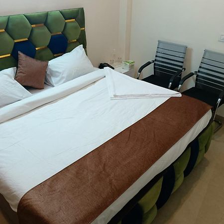 Soooper Hotel Gurgaon Exterior photo