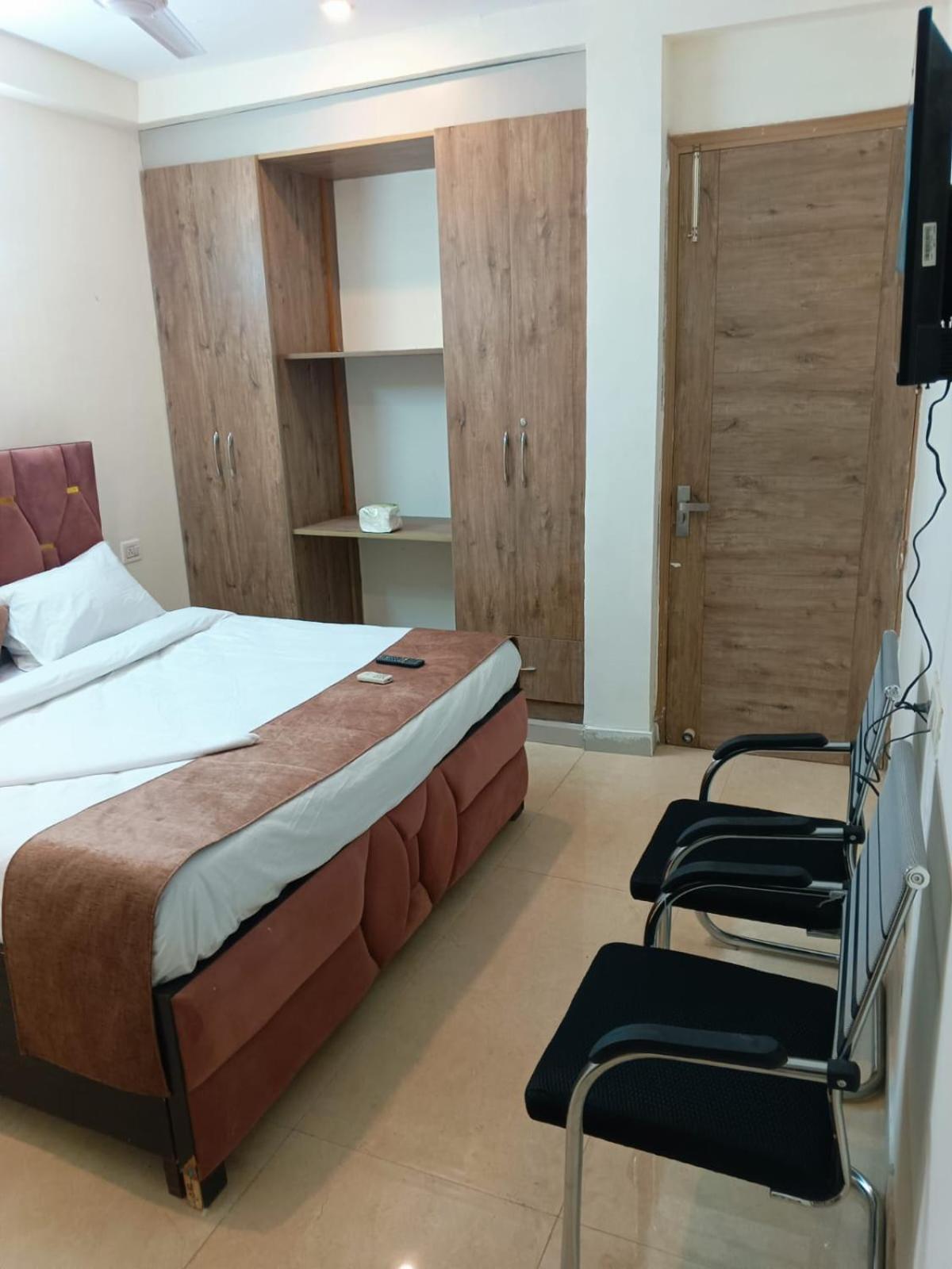 Soooper Hotel Gurgaon Exterior photo
