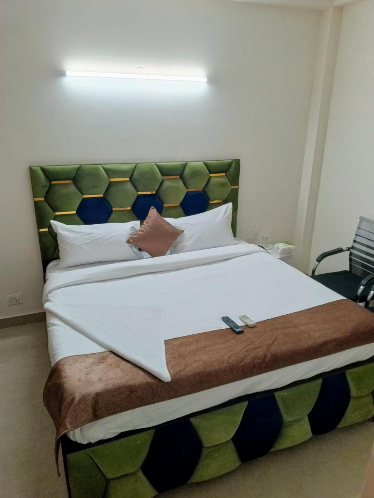 Soooper Hotel Gurgaon Exterior photo